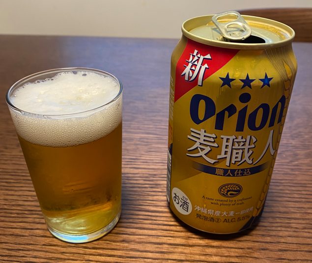 オリオンビール 麦職人のラベルとビールの色合い
